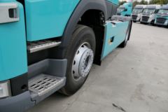 沃尔沃 新FM重卡 420马力 4X2牵引车(欧五)