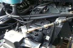 一汽解放 J6L中卡 164马力 4X2 7.7米厢式载货车(CA5160XXYP62K1L5A1E4)