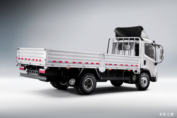 解放公狮载货车限时促销中 优惠0.68万