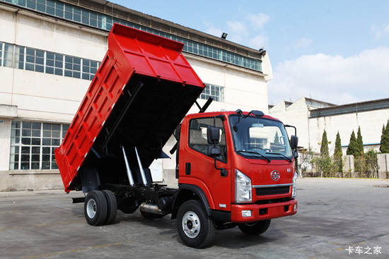 һ������ ��ž���7ϵ 130���� 4X2 4.075����ж��