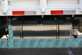 骏骐旗舰&nbsp;载货车底盘                                                图片