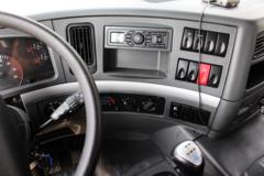 东风柳汽 乘龙M5重卡 320马力 4X2牵引车(LZ4180QAFA)