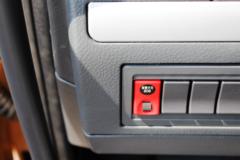 东风柳汽 乘龙M5重卡 320马力 4X2牵引车(LZ4180QAFA)