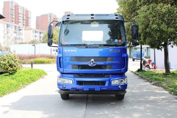 东风柳汽 乘龙M3中卡 160马力 4X2 6.8米栏板载货车(LZ1161M3AA)