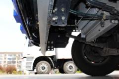 东风柳汽 乘龙M3中卡 160马力 4X2 5100轴距 6.8米载货车底盘(LZ1161M3AAT)