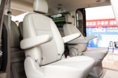 福特汽车 途睿欧Titanium 203马力 2.0T 封闭式货车