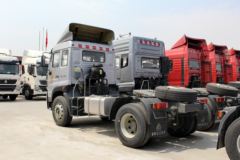 中国重汽 豪曼H5重卡 340马力 4X2牵引车(半高顶)(ZZ4188K10EB0)