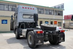 中国重汽 豪曼重卡 340马力 4X2牵引车(ZZ4188K10EB0)