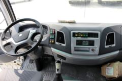 中国重汽 豪曼H5重卡 340马力 4X2牵引车(半高顶)(ZZ4188K10EB0)