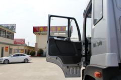 中国重汽 豪曼H5重卡 340马力 4X2牵引车(半高顶)(ZZ4188K10EB0)