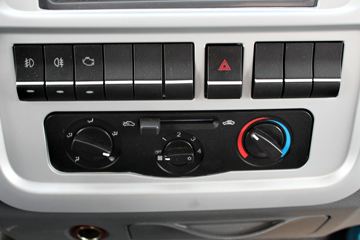 �й�����HOWO ͳ˧ 141���� 3280��൥���Ῠ����(����)ͼƬ