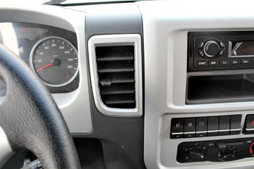�й�����HOWO ͳ˧ 141���� 3280��൥���Ῠ����(����)ͼƬ