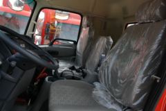 东风商用车 天锦中卡 160马力 4X2 6.75米排半栏板载货车(DFH1140BX1V)