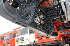 东风商用车 天锦中卡 160马力 4X2 6.75米排半栏板载货车(DFH1140BX1V)