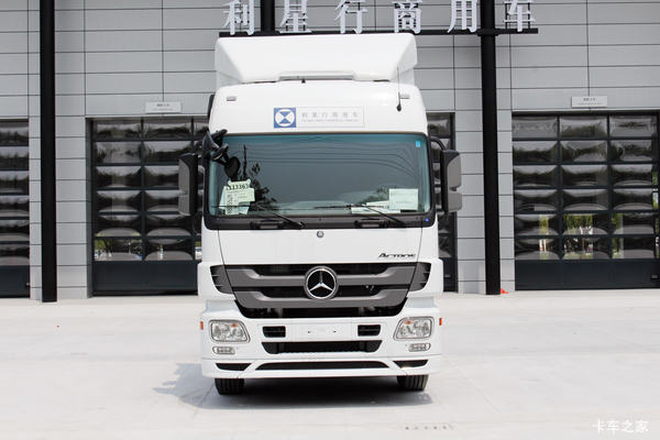 奔驰 Actros重卡 480马力 6X2R牵引车(型号2648E5)