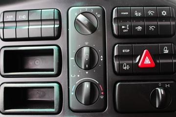 ���� Actros�ؿ� 410���� 4X2ǣ����(����)(�ͺ�1841)ͼƬ