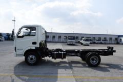 跃进 帅虎H300-33 95马力 4.21米单排栏板轻卡(云内)(NJ1041DBFT5)