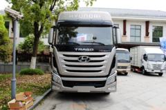 四川现代 创虎XCIENTP360重卡 轻量化 360马力 4X2牵引车(CHM4180KPQ39M)