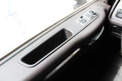 四川现代 创虎XCIENTP360重卡 轻量化 360马力 4X2牵引车(CHM4180KPQ39M)