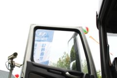 四川现代 创虎XCIENTP360重卡 轻量化 360马力 4X2牵引车(CHM4180KPQ39M)