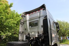 四川现代 创虎XCIENTP440重卡 440马力 6X4牵引车(8气囊)(CHM4251KPQ49M)