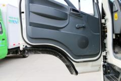 凯马 凯捷M3 143马力 4.2米单排栏板轻卡(KMC1046A33D5)