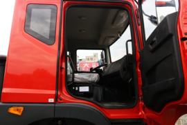 创普&nbsp;载货车驾驶室                                               图片