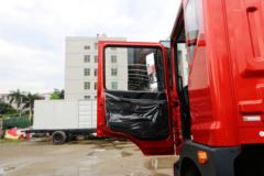 东风新疆(原创普) 中卡 160马力 4X2 5700轴距 载货车底盘(EQ5160XXYLZ4DJ) 东风新疆(原创普) 中卡 160马力 4X2 5700轴距 载货车底盘(EQ5160XXYLZ4DJ)