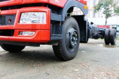 东风新疆(原创普) 中卡 160马力 4X2 5700轴距 载货车底盘(EQ5160XXYLZ4DJ) 东风新疆(原创普) 中卡 160马力 4X2 5700轴距 载货车底盘(EQ5160XXYLZ4DJ)