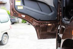 一汽解放 J6P重卡 460马力 6X2R自动挡牵引车(AMT手自一体)(CA4250P66K24T2A1E4)