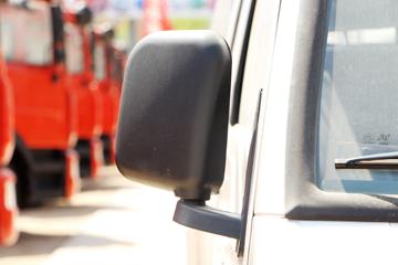 ���� С����V 68���� 2.6��˫������΢��ͼƬ