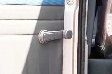 ���� С����V 68���� 2.6��˫������΢��ͼƬ