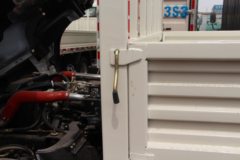 凯马 凯捷M3 113马力 4.2米单排栏板轻卡(KMC1042A33D5)