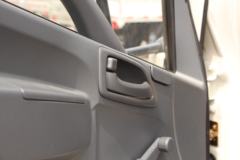 凯马 凯捷M3 113马力 4.2米单排栏板轻卡(KMC1042A33D5)