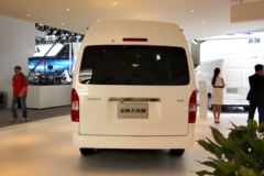 金杯 大海狮L 2.7L 150马力 旗舰型 18座封闭厢式货车