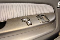 金杯 大海狮L 2.7L 150马力 旗舰型 18座封闭厢式货车