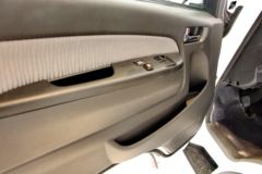 金杯 大海狮L 2.7L 150马力 旗舰型 18座封闭厢式货车