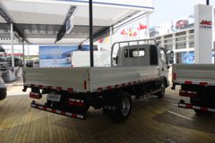 购骏铃V5载货车 享高达0.2万优惠