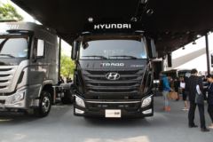 现代商用车 创虎XCIENT重卡 440马力 6X2R牵引车(后提升桥)(CHM4250KPQ46V) 现代商用车 创虎XCIENT重卡 440马力 6X2R牵引车(后提升桥)(CHM4250KPQ46V)
