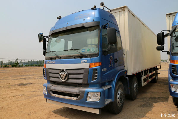 福田 欧曼ETX 5系重卡 220马力 6X2 8米厢式载货车(BJ5252XXY-AE)