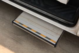 图雅诺&nbsp;冷藏车驾驶室图片