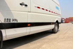 福田图雅诺S 163马力 4X2 冷藏车(BJ5038XLC-AA)