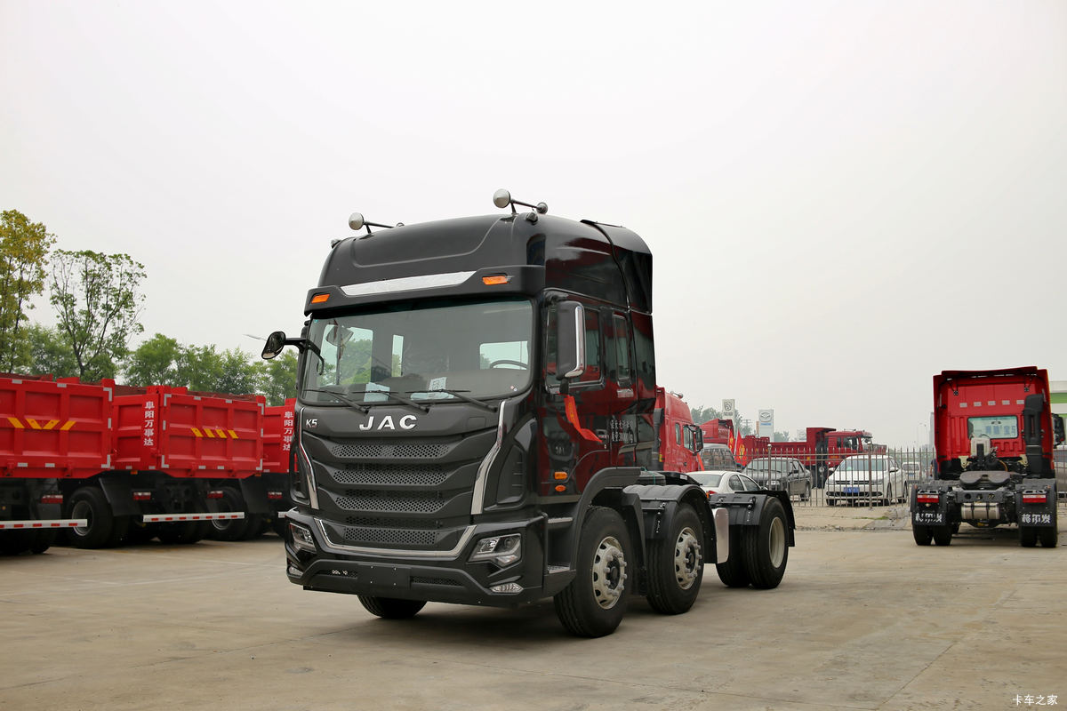 江淮 格尔发K5重卡 375马力 6X2牵引车