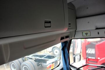 һ����� J6P�ؿ� 375���� 6X2 LNGǣ����(CA4250P66T3E24M5)ͼƬ