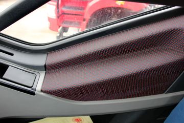 һ����� J6P�ؿ� 375���� 6X2 LNGǣ����(CA4250P66T3E24M5)ͼƬ