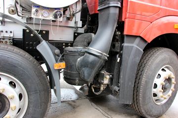 һ����� J6P�ؿ� 375���� 6X2 LNGǣ����(CA4250P66T3E24M5)ͼƬ