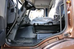 一汽解放 J6P重卡 420马力 6X2牵引车(CA4250P66K24T3HE4) 一汽解放 J6P重卡 420马力 6X2牵引车(CA4250P66K24T3HE4)