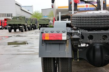 һ����� J6P�ؿ� 375���� 6X2 LNGǣ����(CA4250P66T3E24M5)ͼƬ