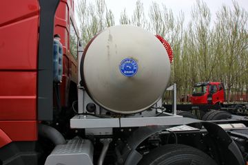 һ����� J6P�ؿ� 375���� 6X2 LNGǣ����(CA4250P66T3E24M5)ͼƬ