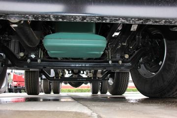 һ����� J6P�ؿ� 375���� 6X2 LNGǣ����(CA4250P66T3E24M5)ͼƬ